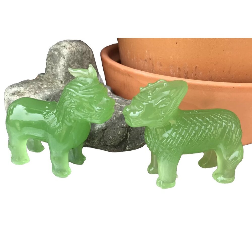 2 Vtg 80s Guardian Ming Dynasty Glass Jade Green Foo Dog Statue Figurine Set